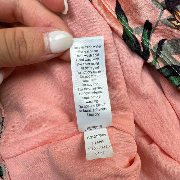 Athleta Aqualuxe Pink Tropical Botanical Print Molded Tankini Swimsuit Top - Picture 8 of 9